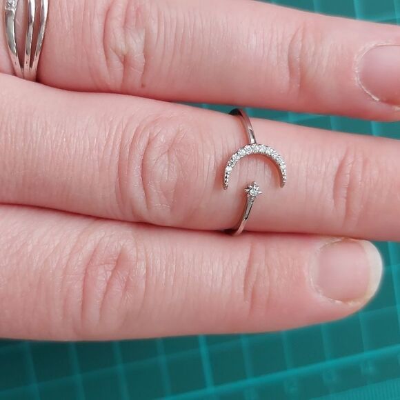 Host Pick 🌟925 Sterling Silver Crescent Ring - Picture 3 of 6